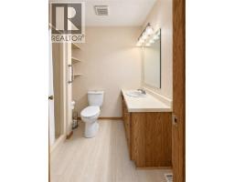 527 16th Street S, Cranbrook, BC V1C5V4 Photo 19