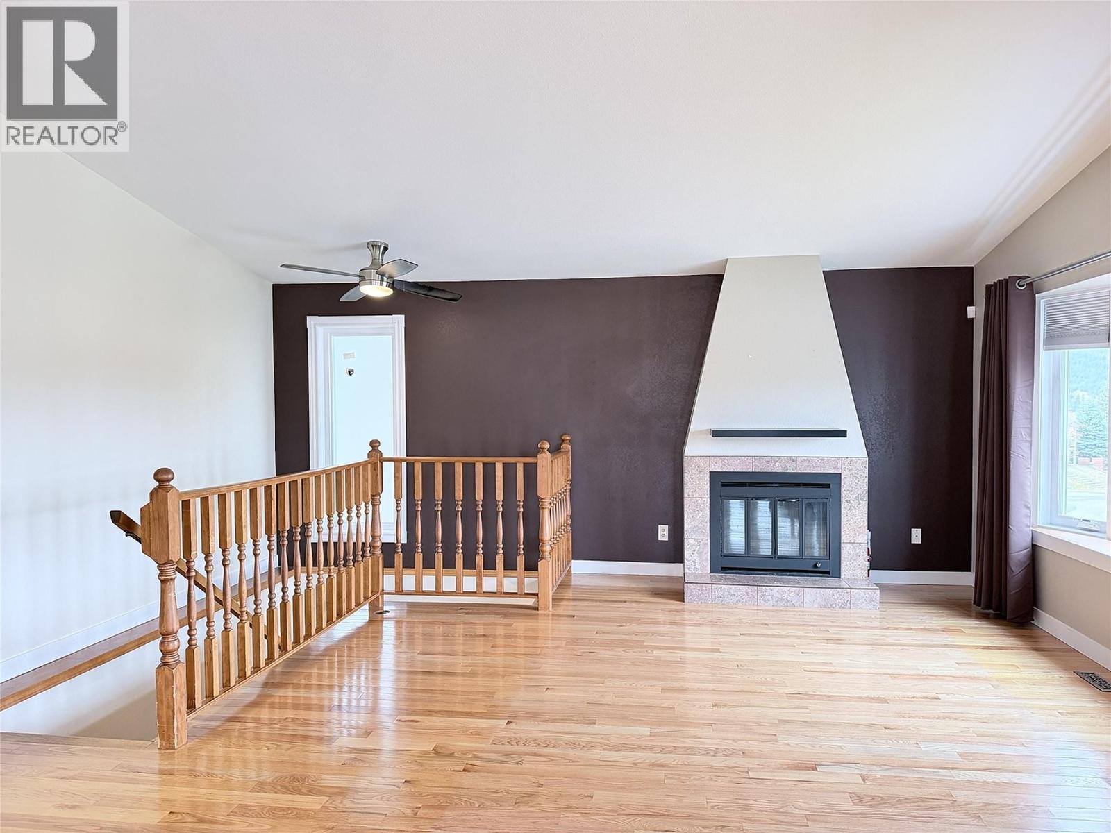 527 16TH Street S - 16