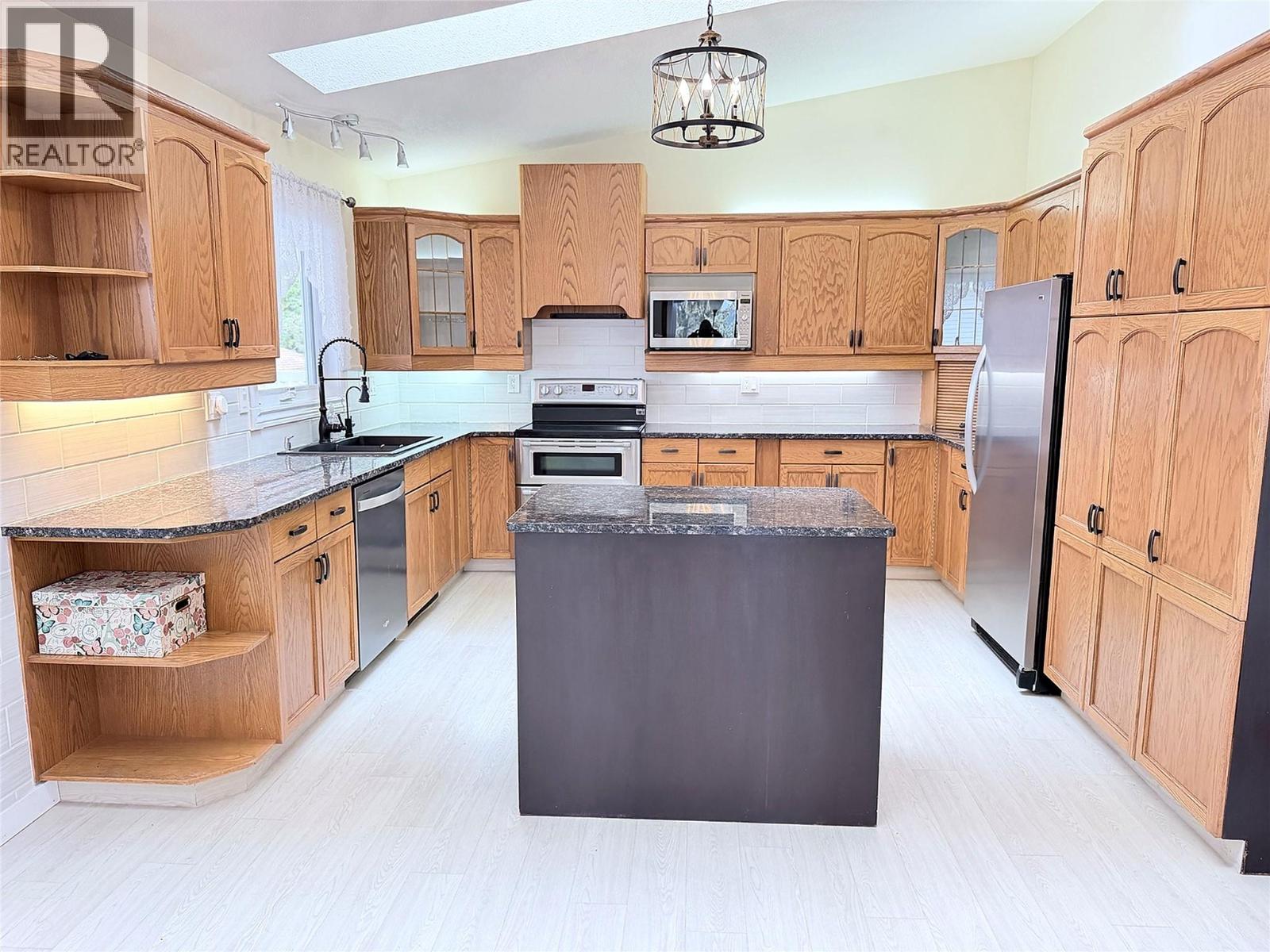 527 16TH Street S - 7