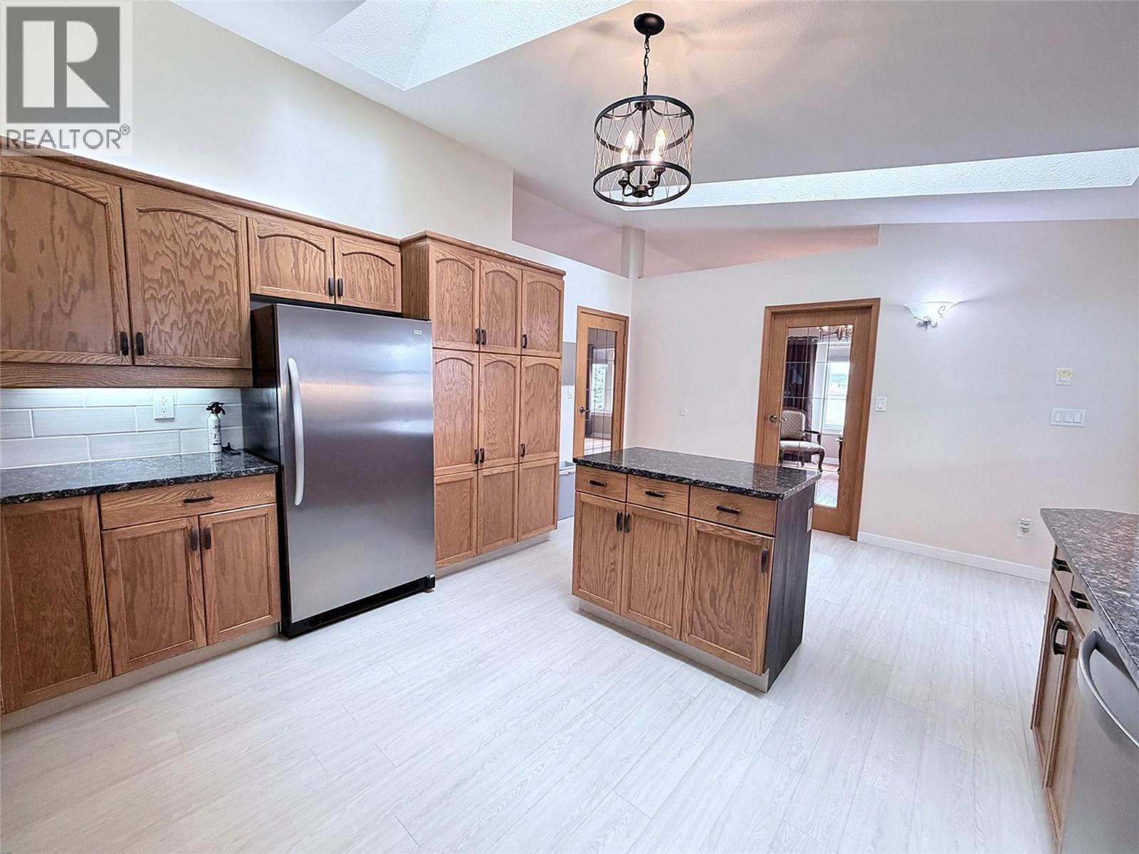 527 16TH Street S - 9