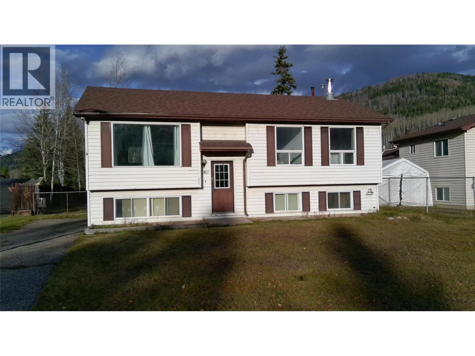 36 Kiskatinaw Place - 21