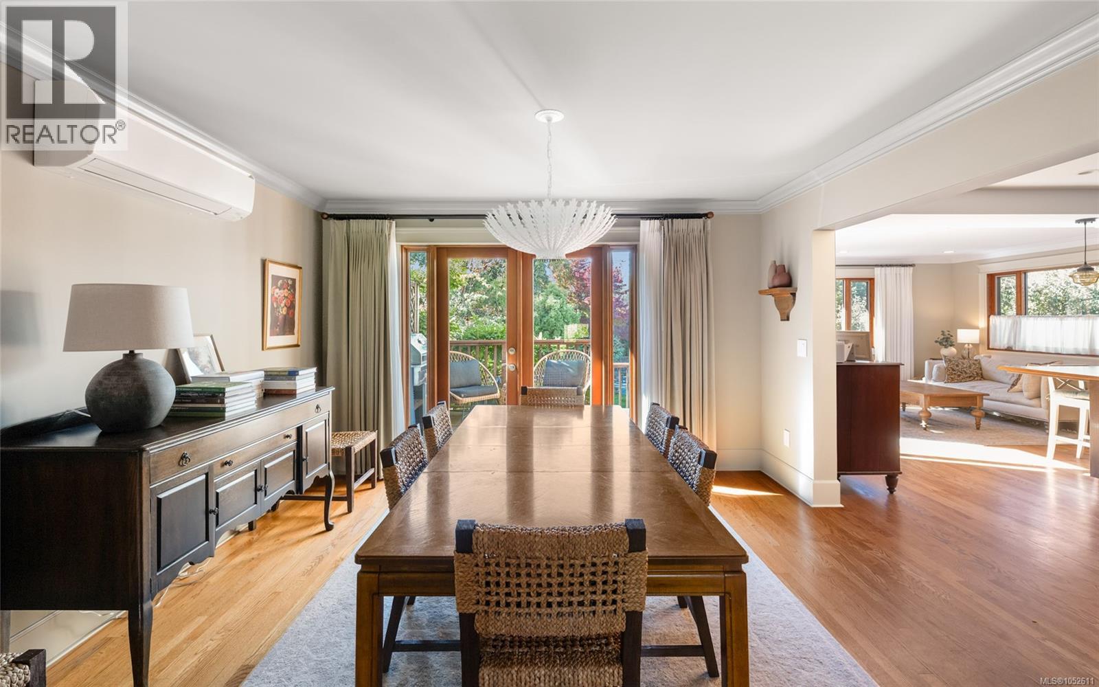  964 Newport Avenue, Oak Bay