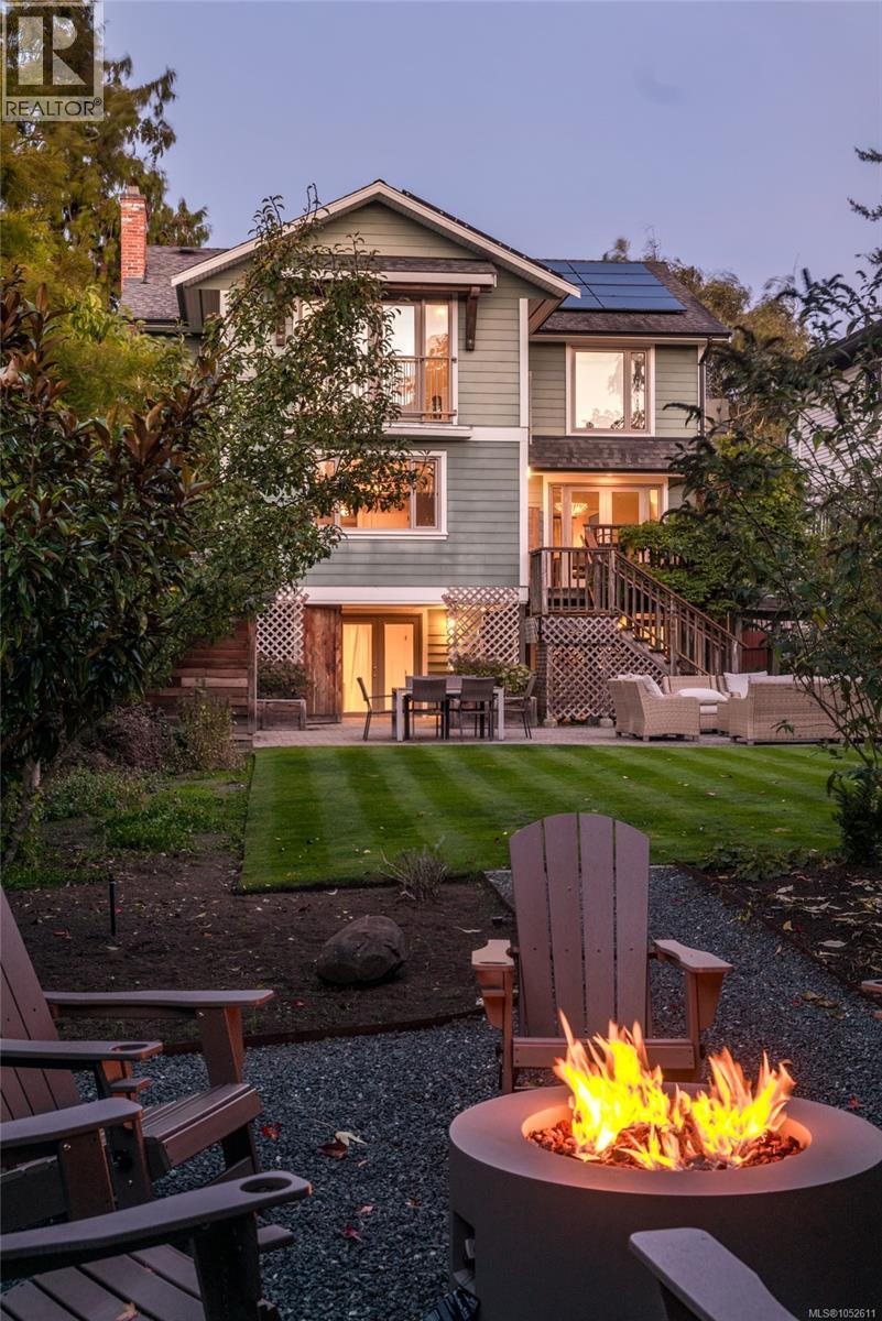 964 Newport Ave - 43