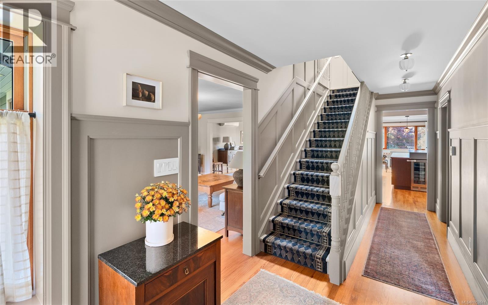 964 Newport Ave - 5