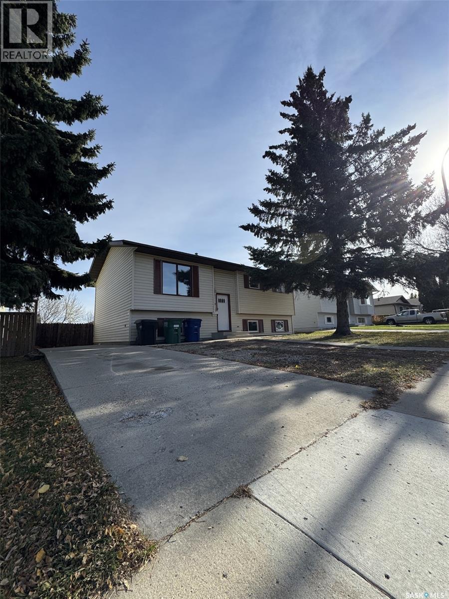 522 Silverwood ROAD, Saskatoon — photo 4