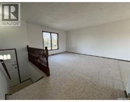 Storage - 522 Silverwood Road, Saskatoon, SK S7K6R4 Photo 10