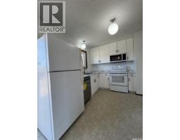 Bedroom - 522 Silverwood Road, Saskatoon, SK S7K6R4 Photo 6