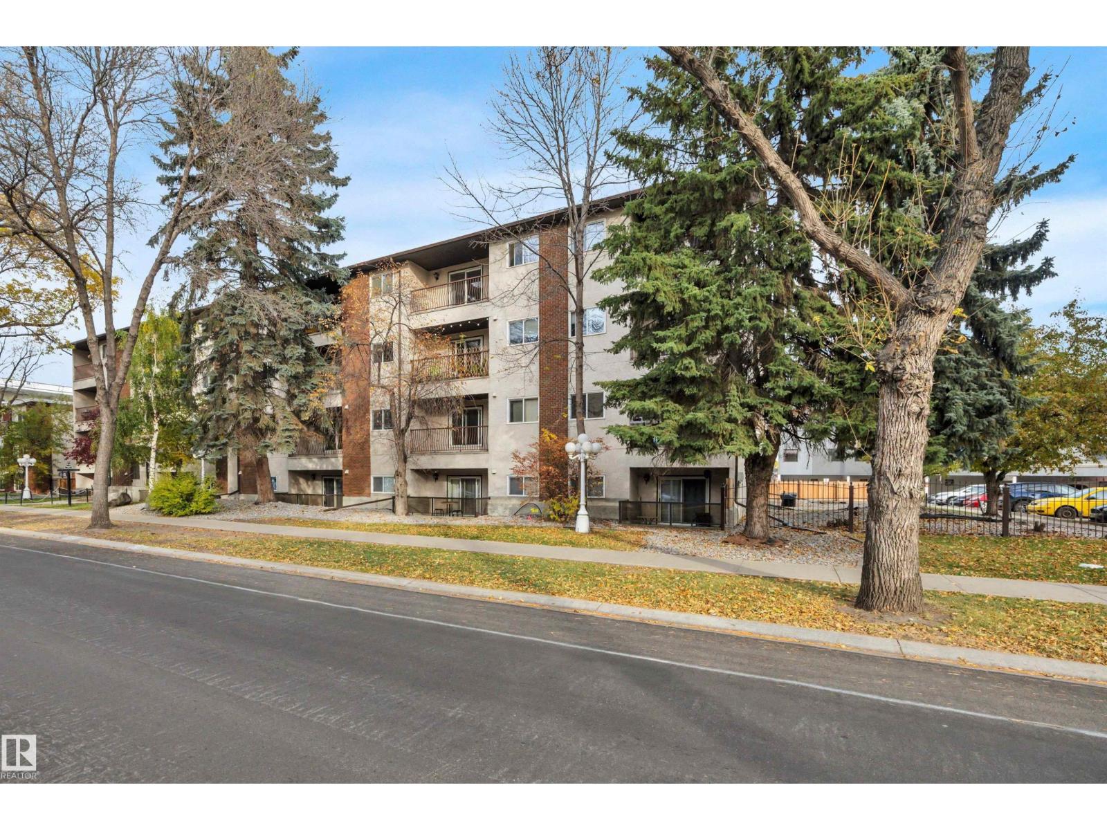 Photo of #006 10520 80 AV NW, Edmonton