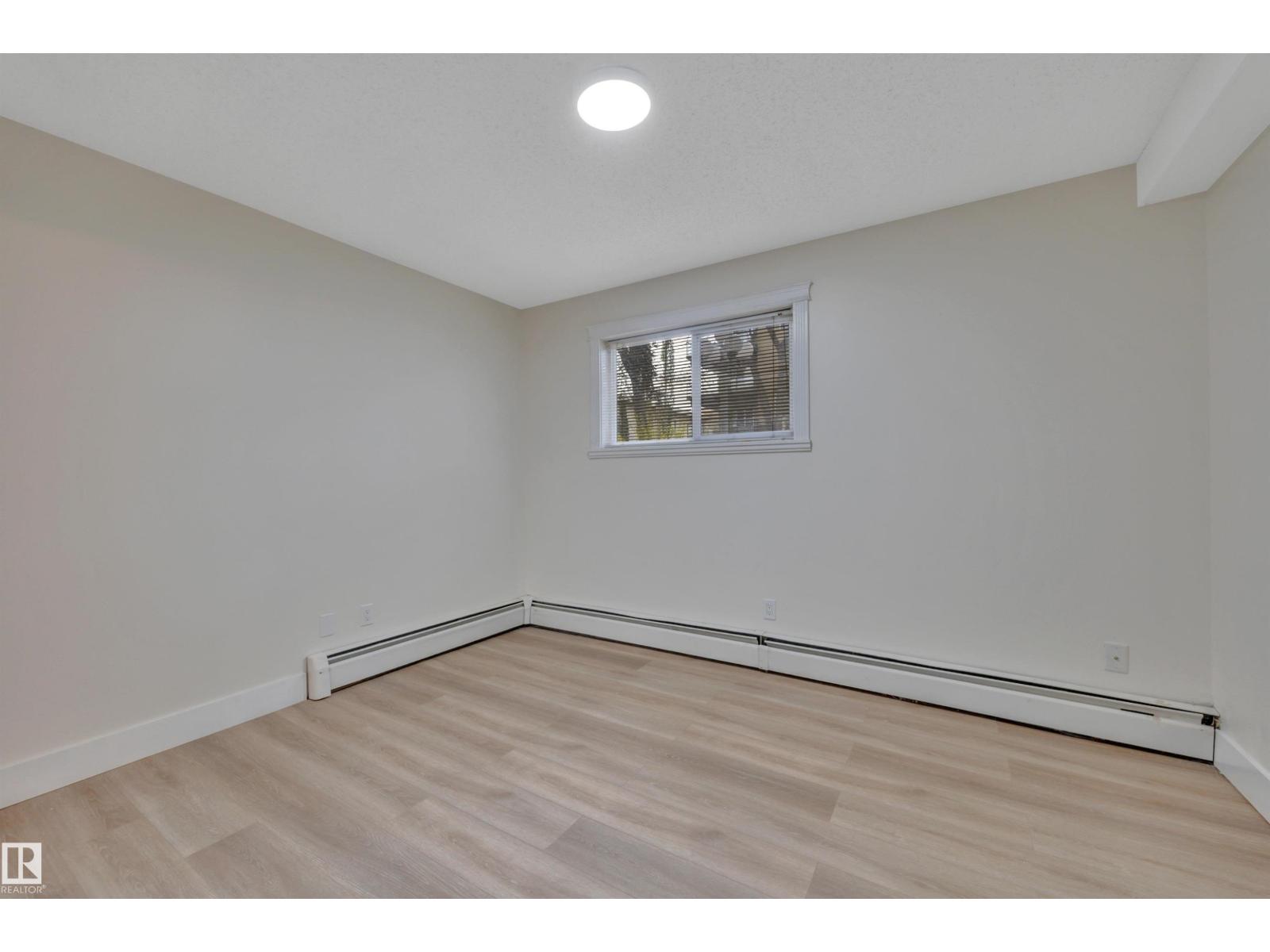 #006 10520 80 AV NW, Edmonton — photo 24