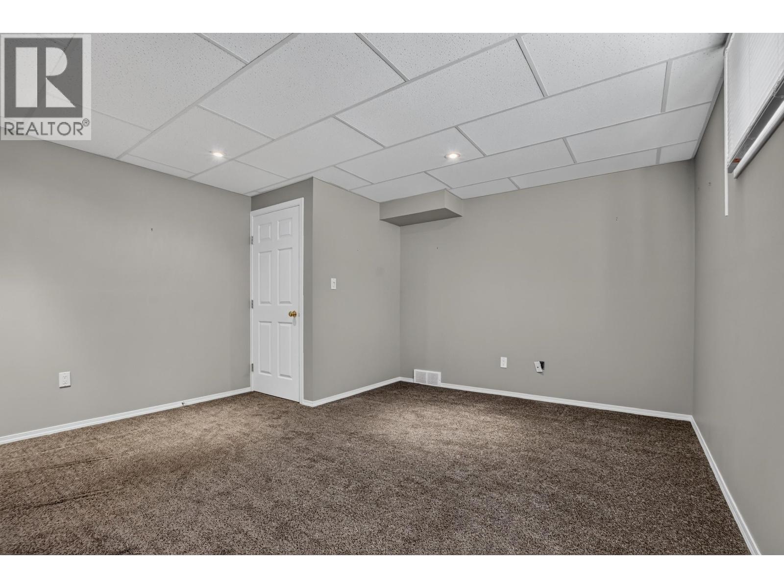 9288 SUMMERSET PLACE - 28