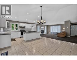 Photo 15 of 34, 9288 SUMMERSET PLACE · Prince George, BC