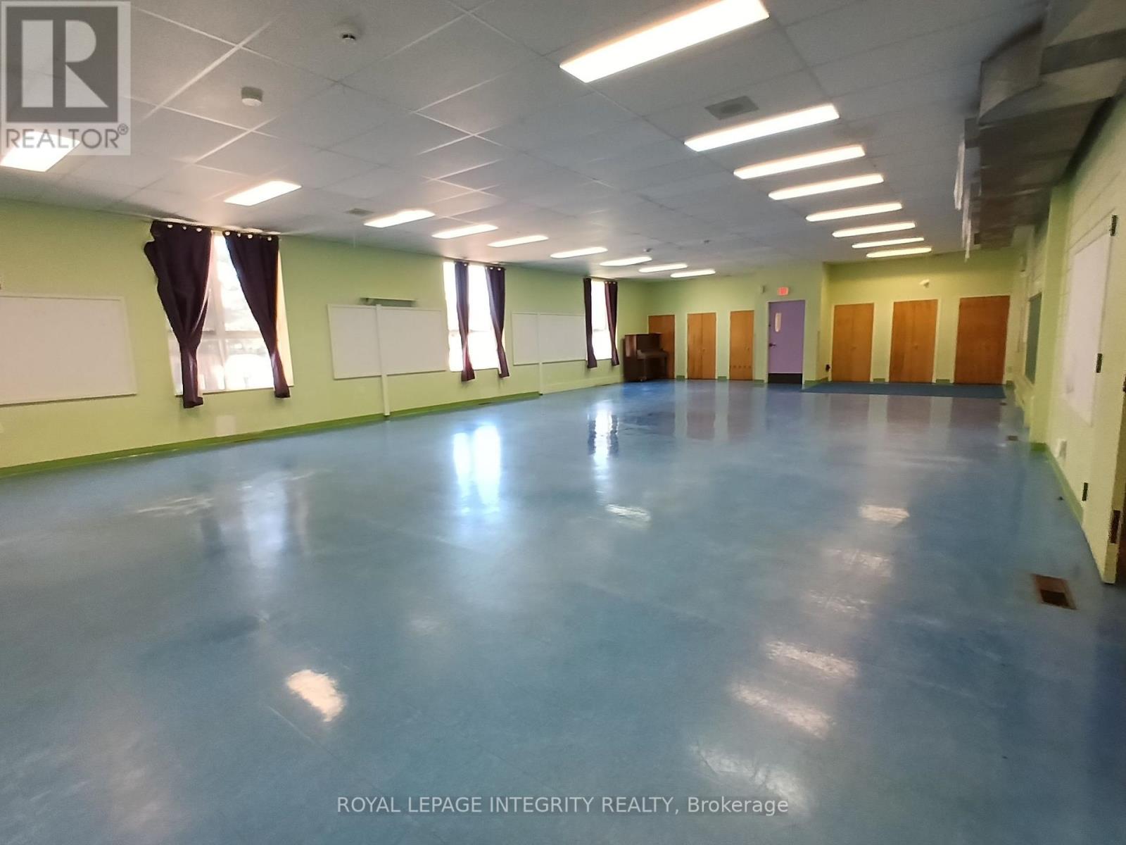 Commercial Condos for Rent in Ottawa – 2 – 2244 RUSSELL ROAD, Ottawa – By Peter Sagos - Image 6