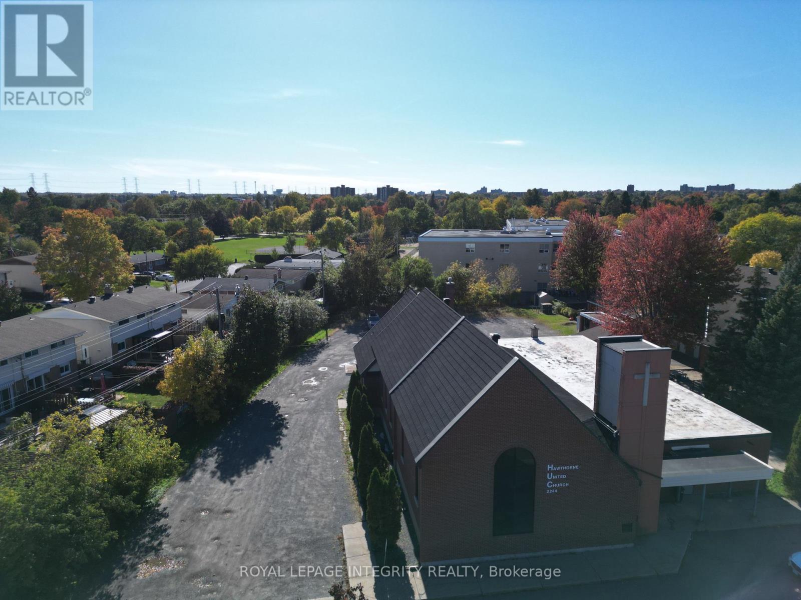 Commercial Condos for Rent in Ottawa – 2 – 2244 RUSSELL ROAD, Ottawa – By Peter Sagos - Image 9