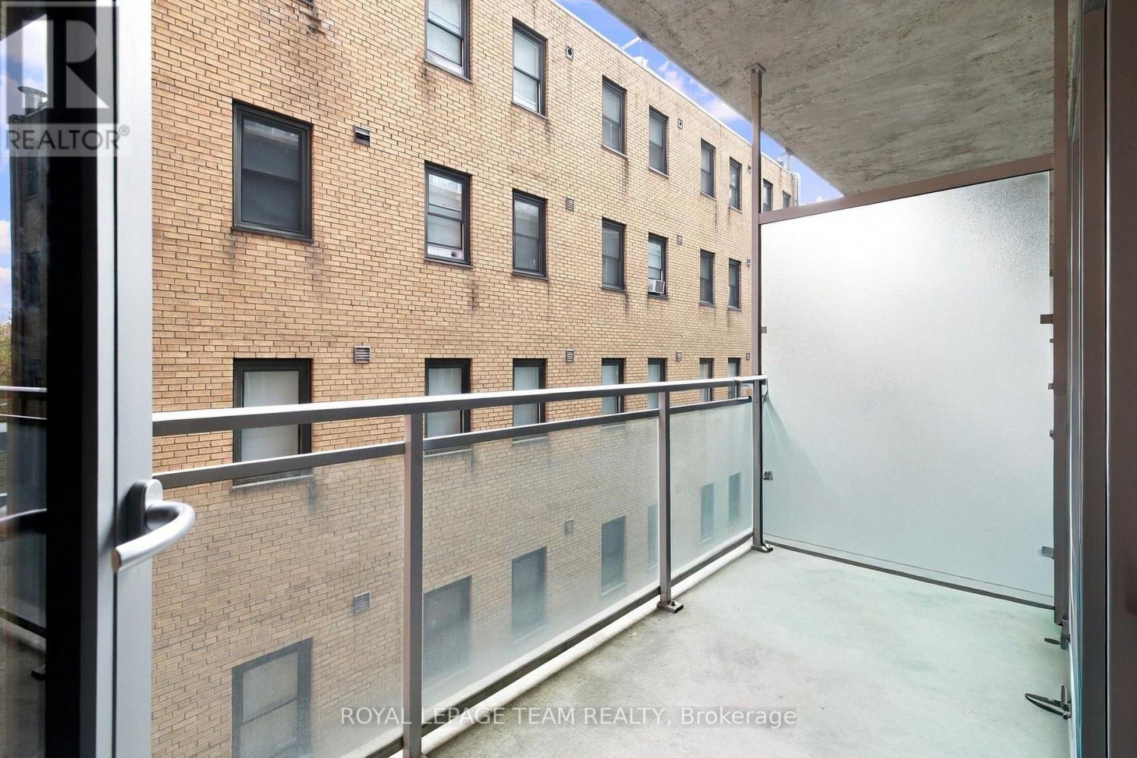 #340 340 MCLEOD STREET - 16