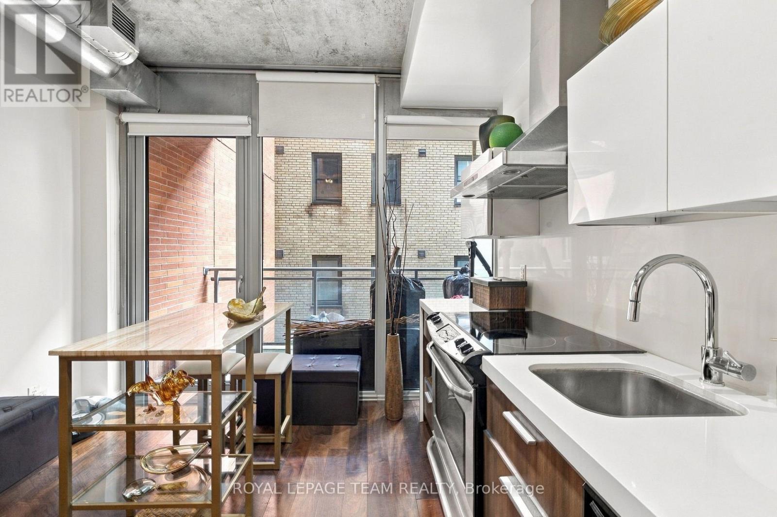 #340 340 MCLEOD STREET - 7