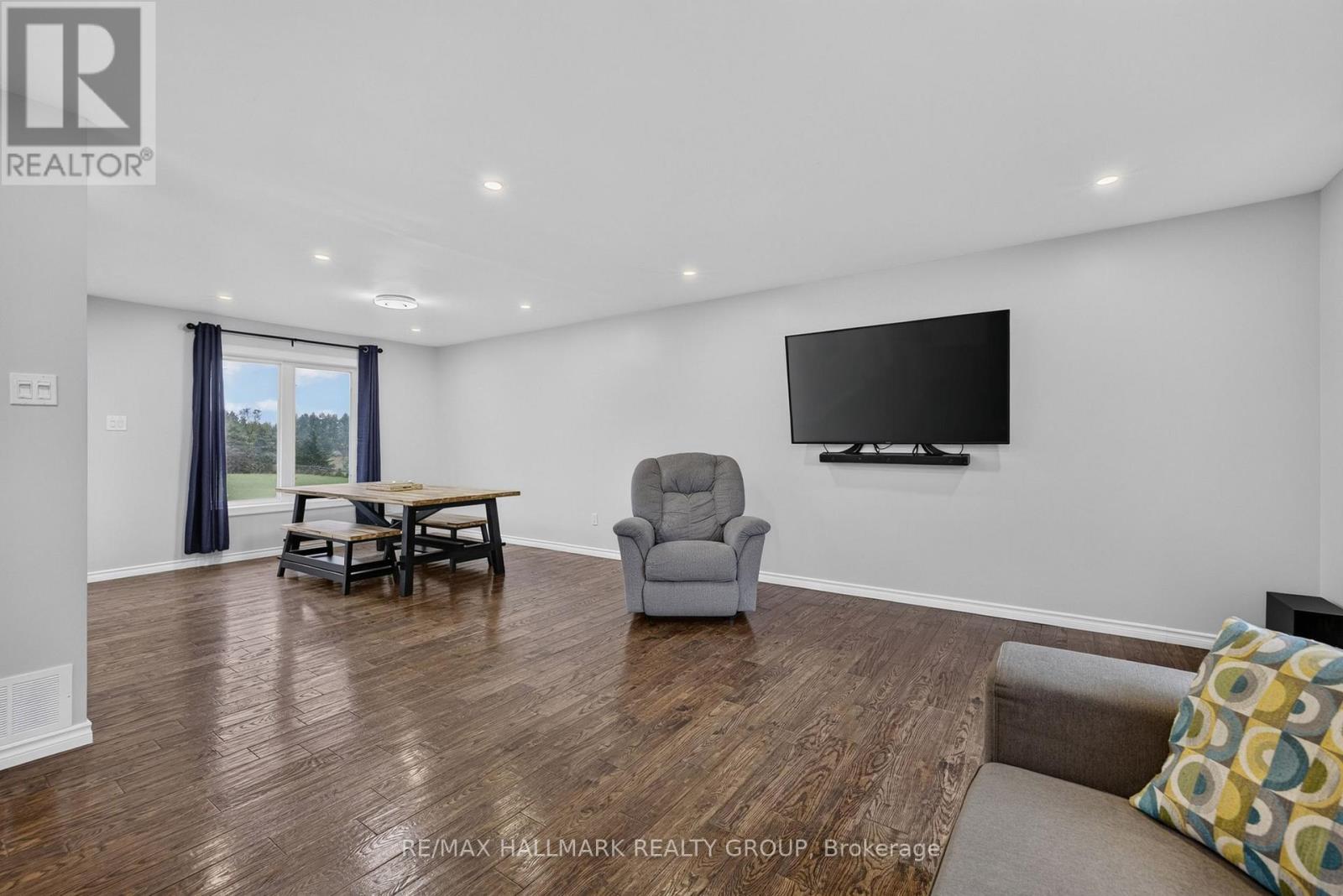 Condos for Sale in Ottawa – 4100 OLD ALMONTE ROAD, Ottawa – By Peter Sagos - Image 8