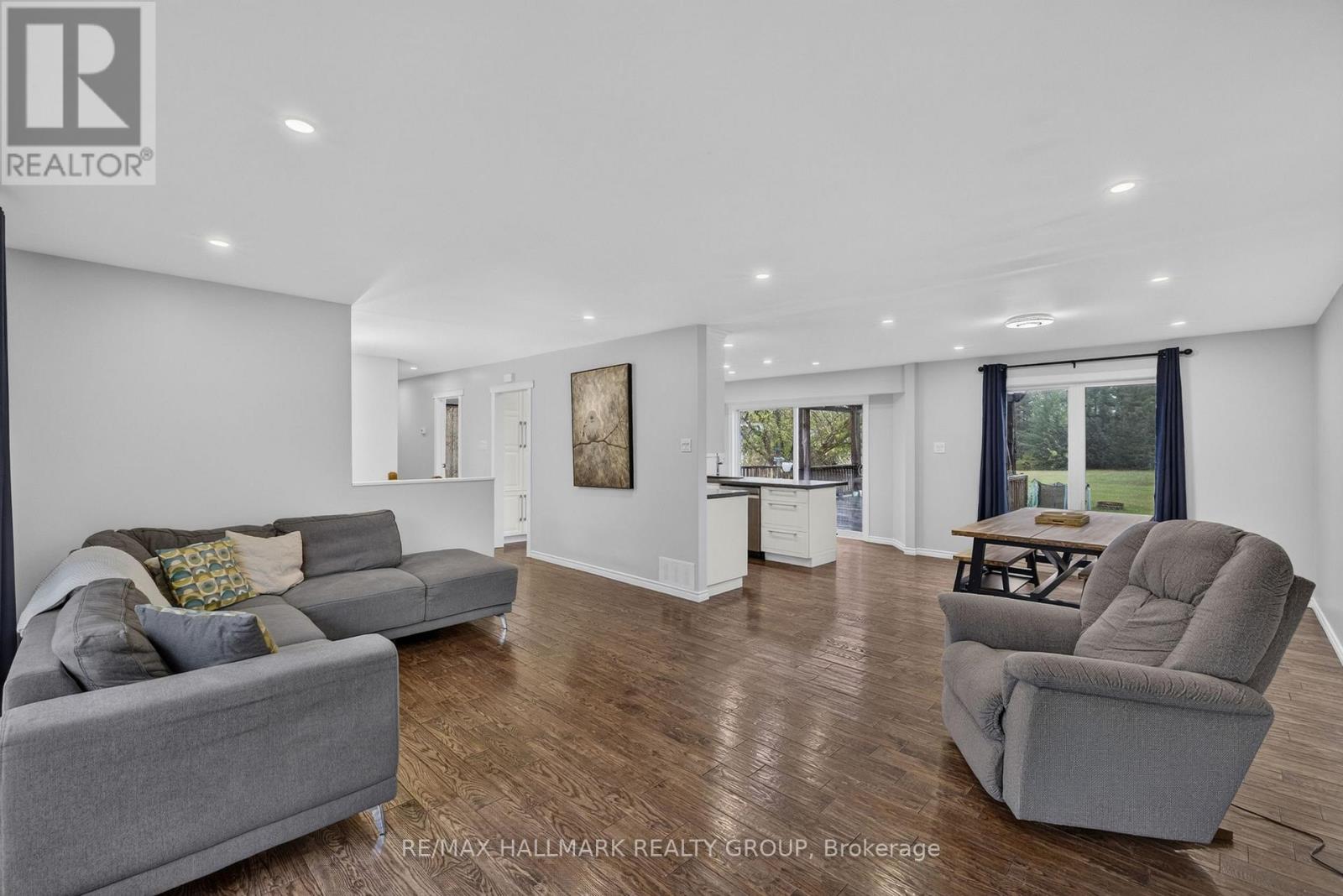 Condos for Sale in Ottawa – 4100 OLD ALMONTE ROAD, Ottawa – By Peter Sagos - Image 9