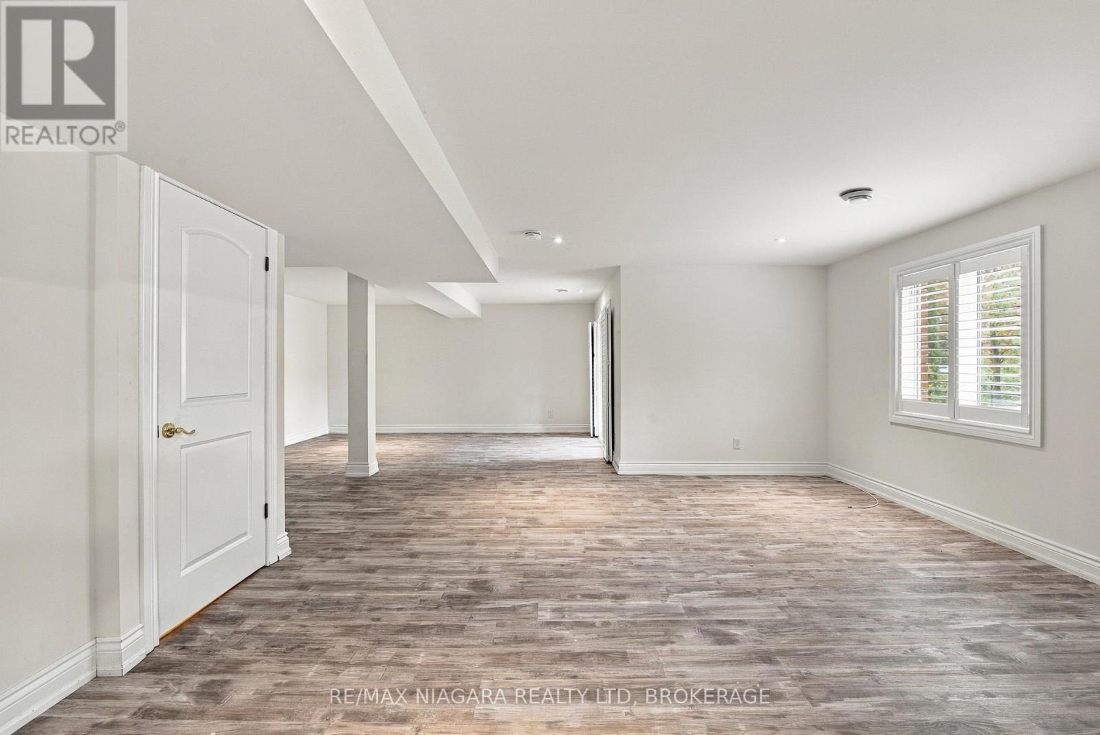3 HILLSIDE DRIVE - 29