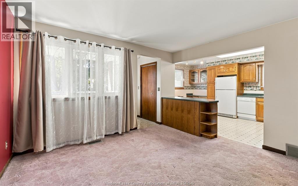 3172 Clemenceau BOULEVARD, Windsor — photo 4