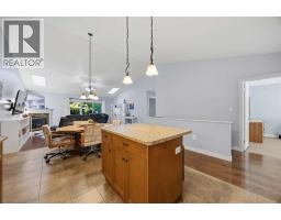 Kitchen - 260 Cassandra Boulevard, Sarnia, ON N7S6M9 Photo 13