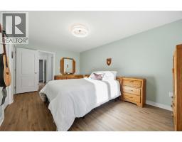 Living room - 260 Cassandra Boulevard, Sarnia, ON N7S6M9 Photo 15