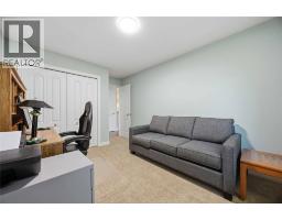 260 Cassandra Boulevard, Sarnia, ON N7S6M9 Photo 18