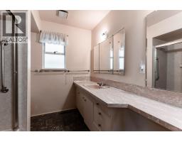 2878 W 14th Avenue, Vancouver, BC V6K2X4 Photo 19