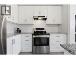 Great room - 19 Hibiscus Lane, Hamilton, ON L8K0A4 Photo 11