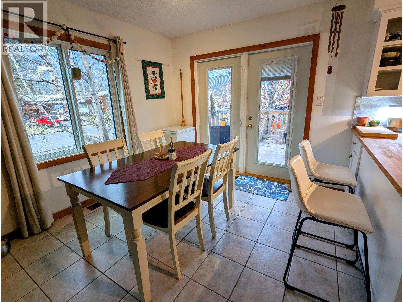 4256 BROADWAY Avenue, Smithers