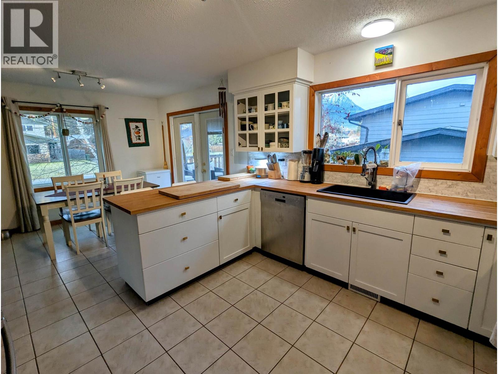 4256 BROADWAY Avenue, Smithers