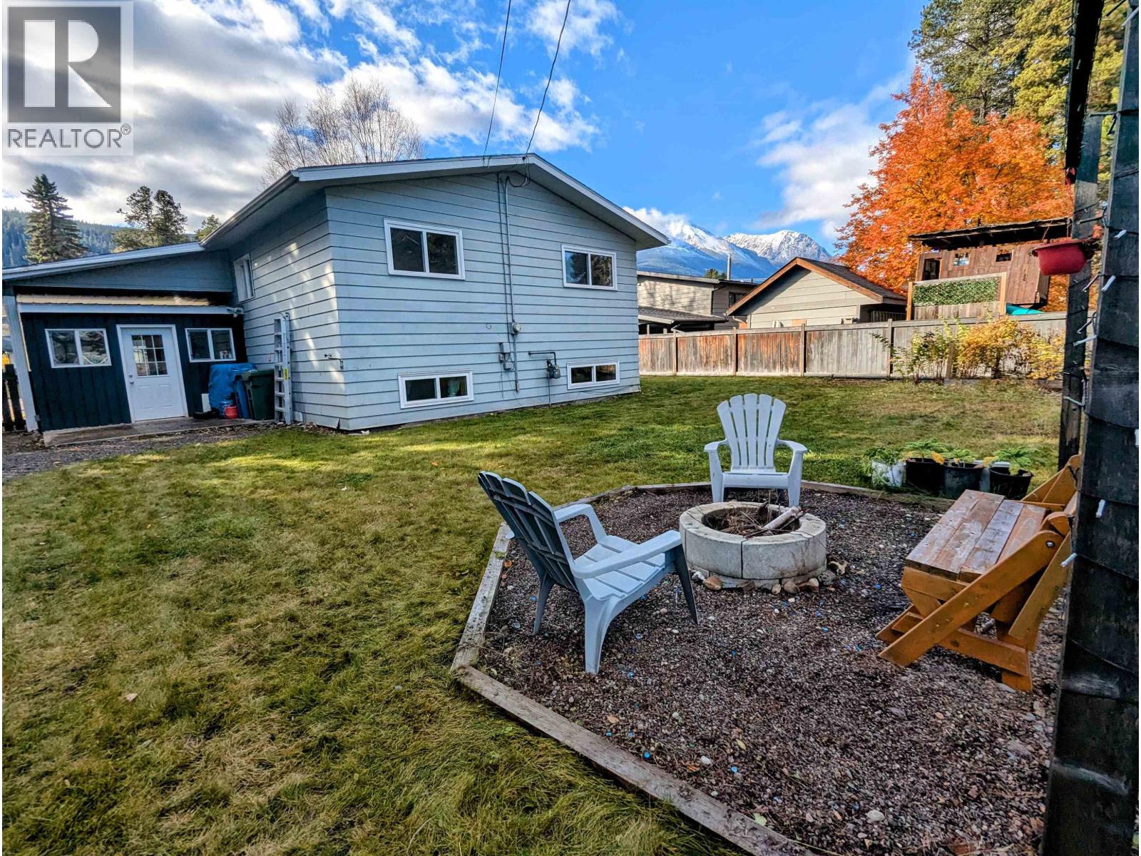 4256 BROADWAY Avenue, Smithers