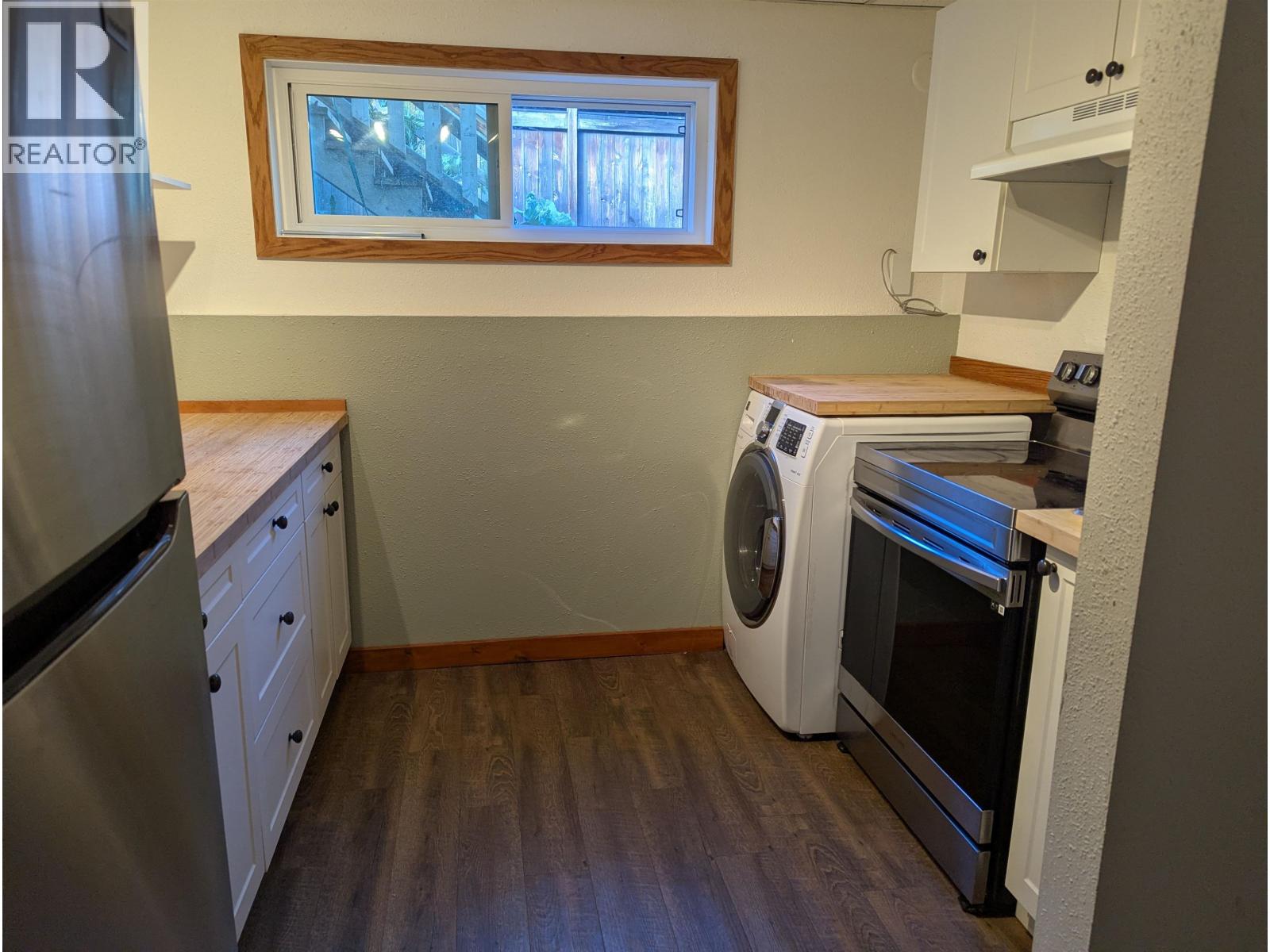 4256 BROADWAY AVENUE - 28