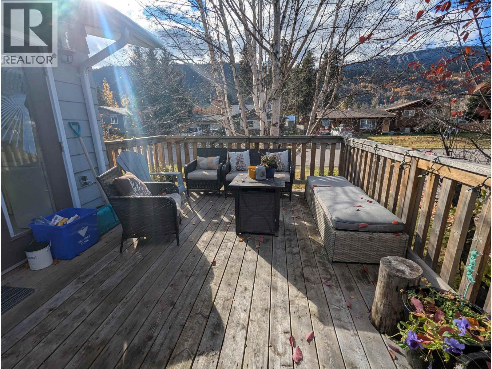 4256 BROADWAY Avenue, Smithers