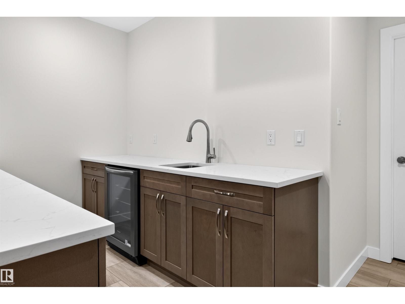 17 Cloutier CL, photo 33 of 49
