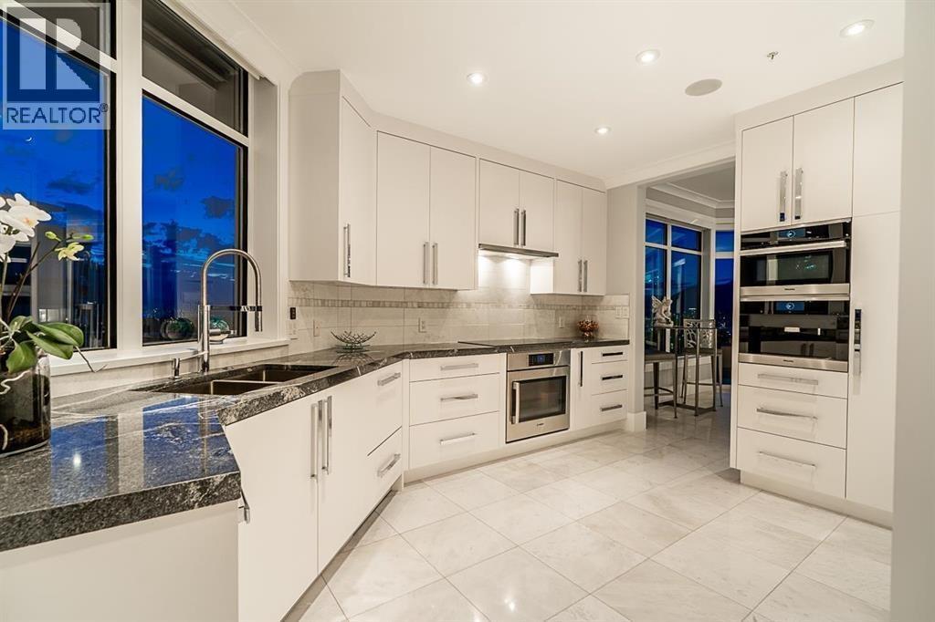 Photo of 1901 4567 HAZEL STREET 13