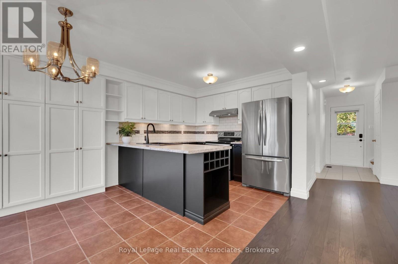 31 Crockett Place, Clarington, ON photo 9