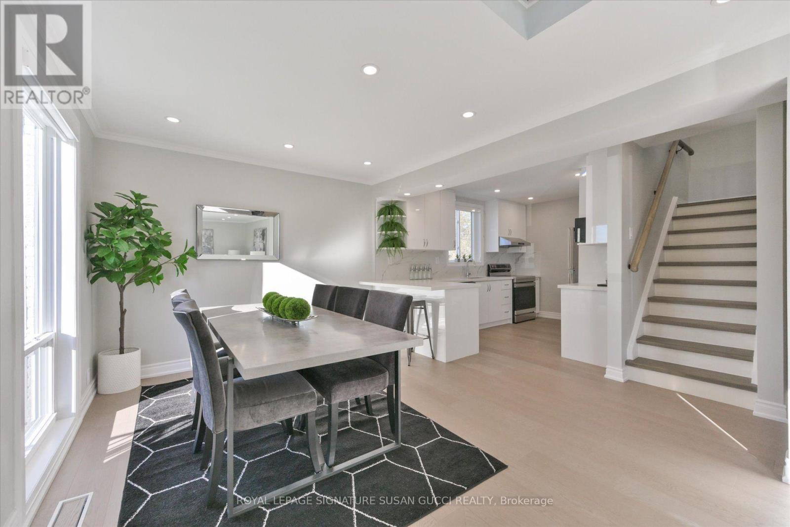 22 Holland Avenue, Toronto, ON photo 10