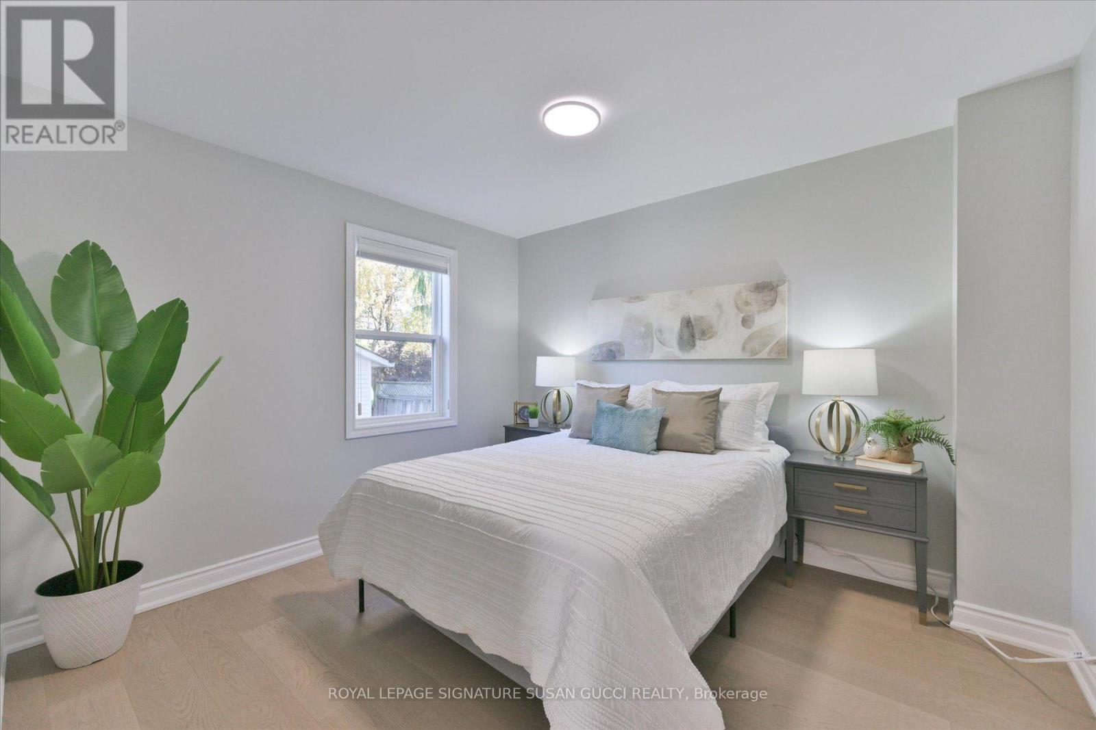 22 Holland Avenue, Toronto, ON photo 15