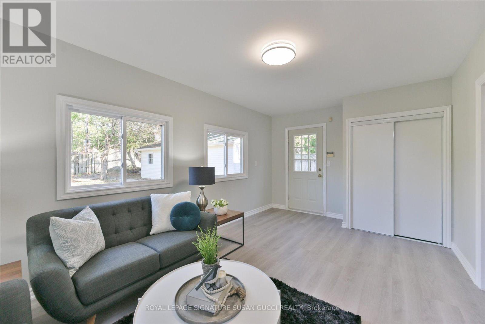 22 Holland Avenue, Toronto, ON photo 25