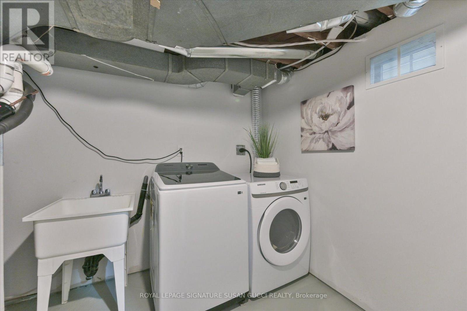 22 Holland Avenue, Toronto, ON photo 32