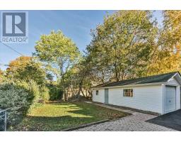 22 Holland Avenue, Toronto, ON M4B2C5 Photo 36