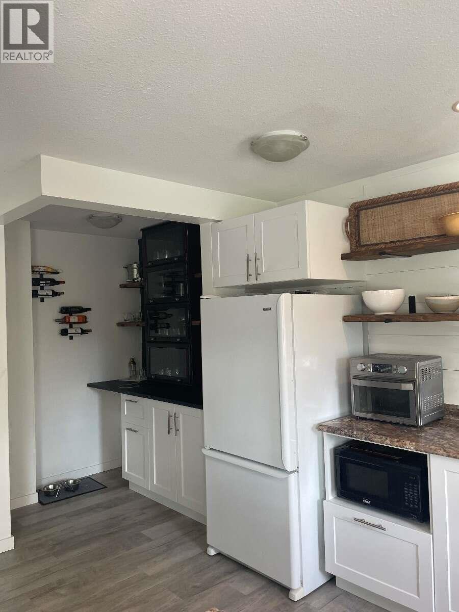 453 Alexander Avenue, Penticton