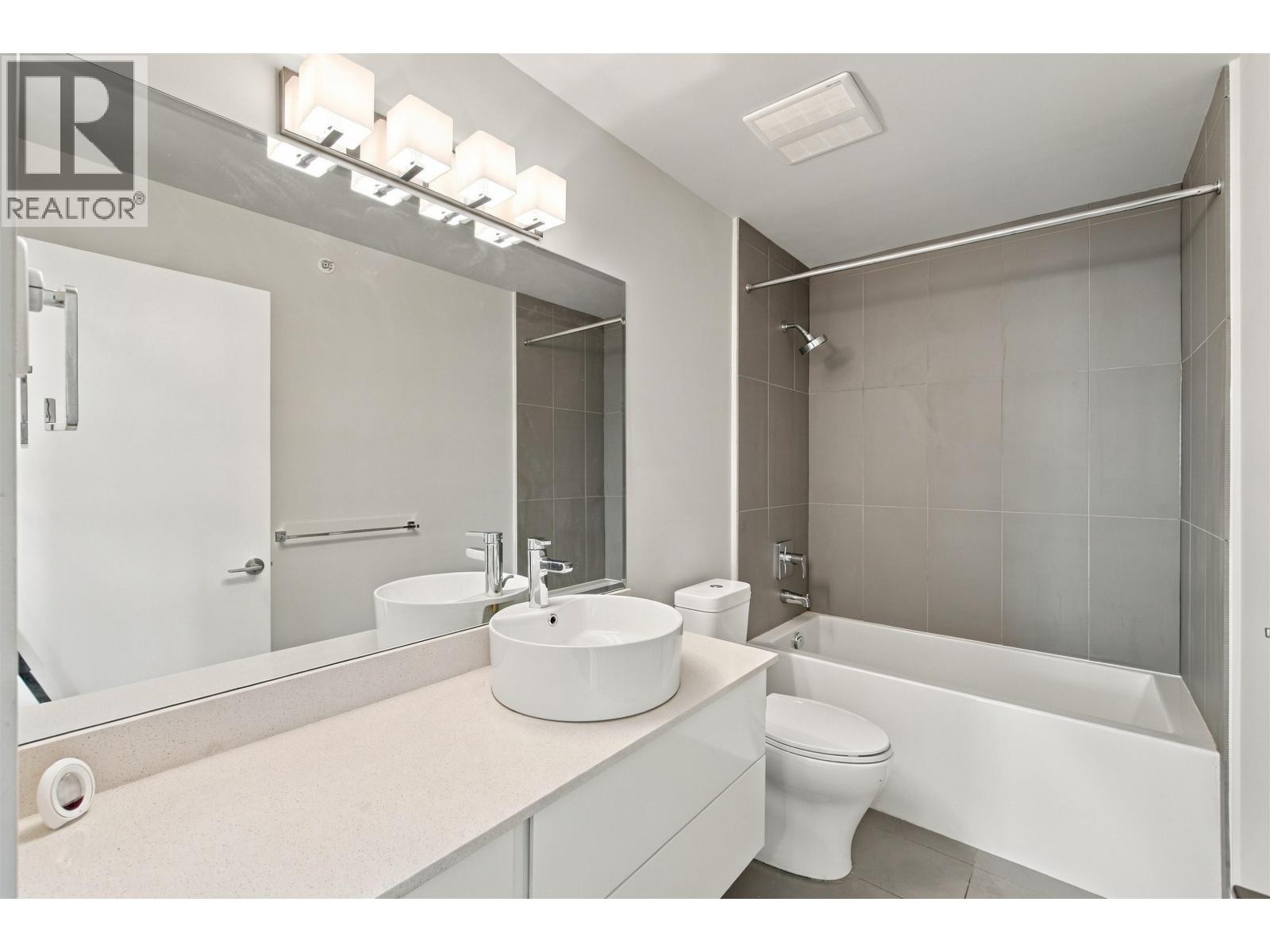 Photo of 410 630 COMO LAKE AVENUE 19