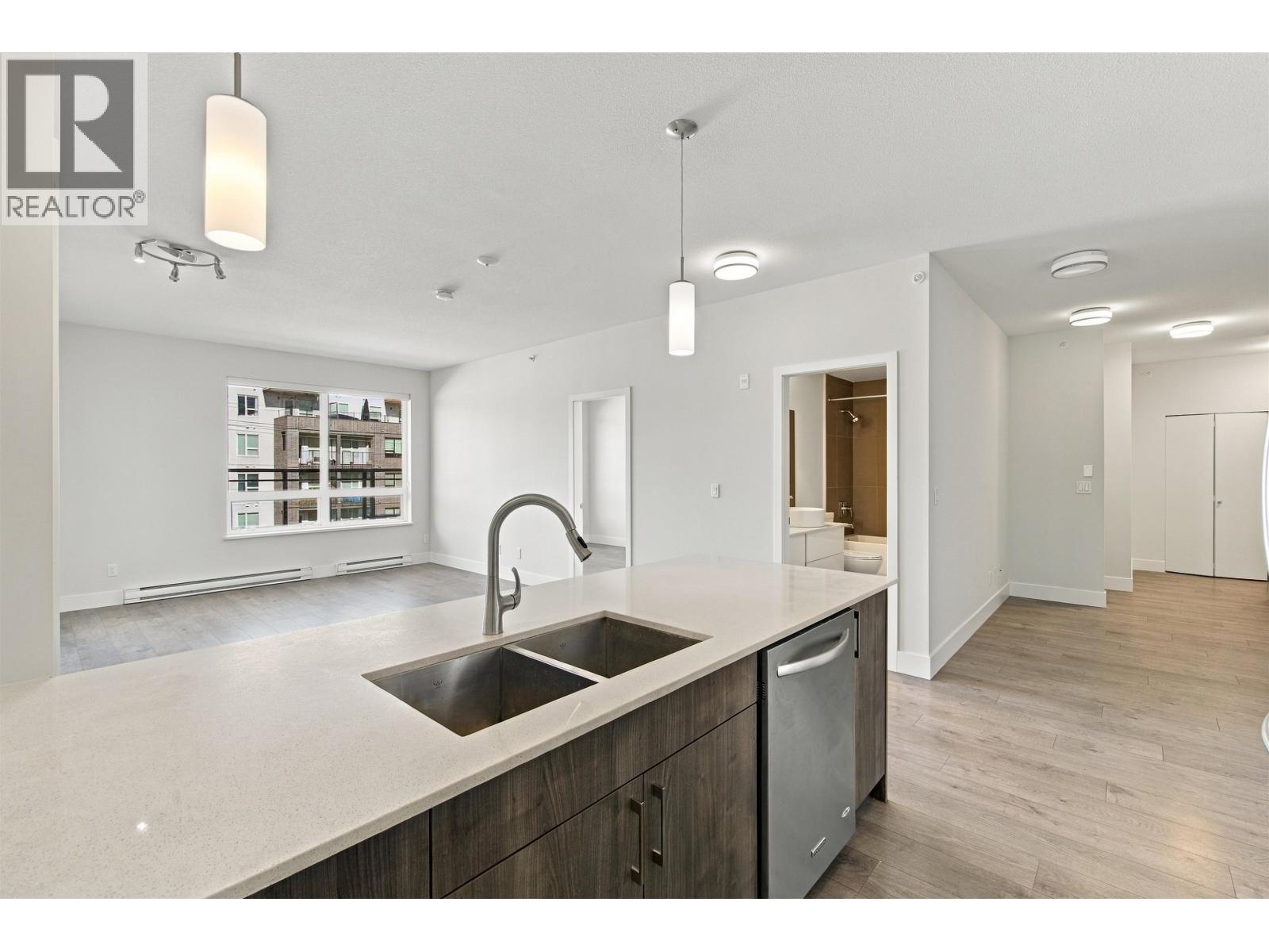 Photo of 410 630 COMO LAKE AVENUE 3