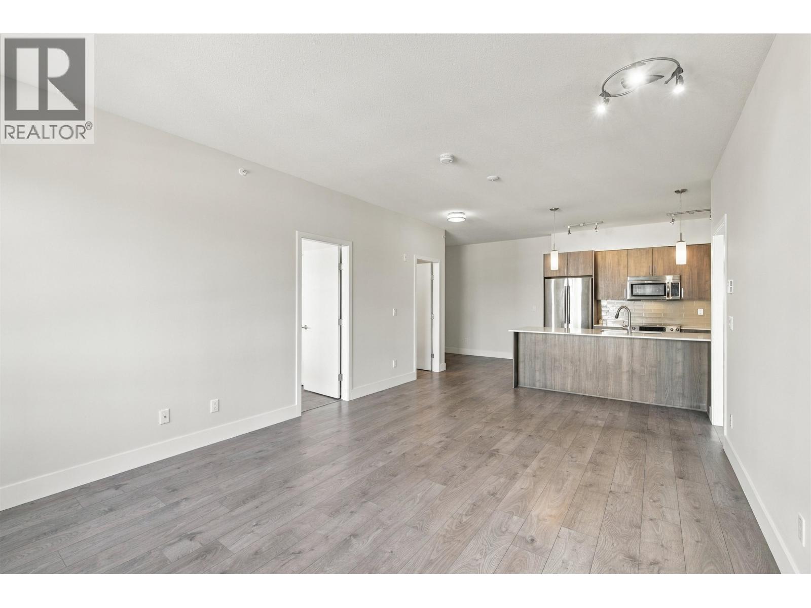 Photo of 410 630 COMO LAKE AVENUE 10
