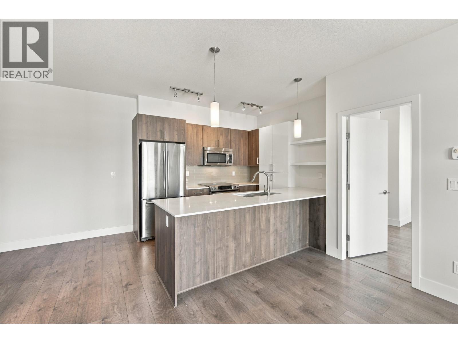 Photo of 410 630 COMO LAKE AVENUE 5