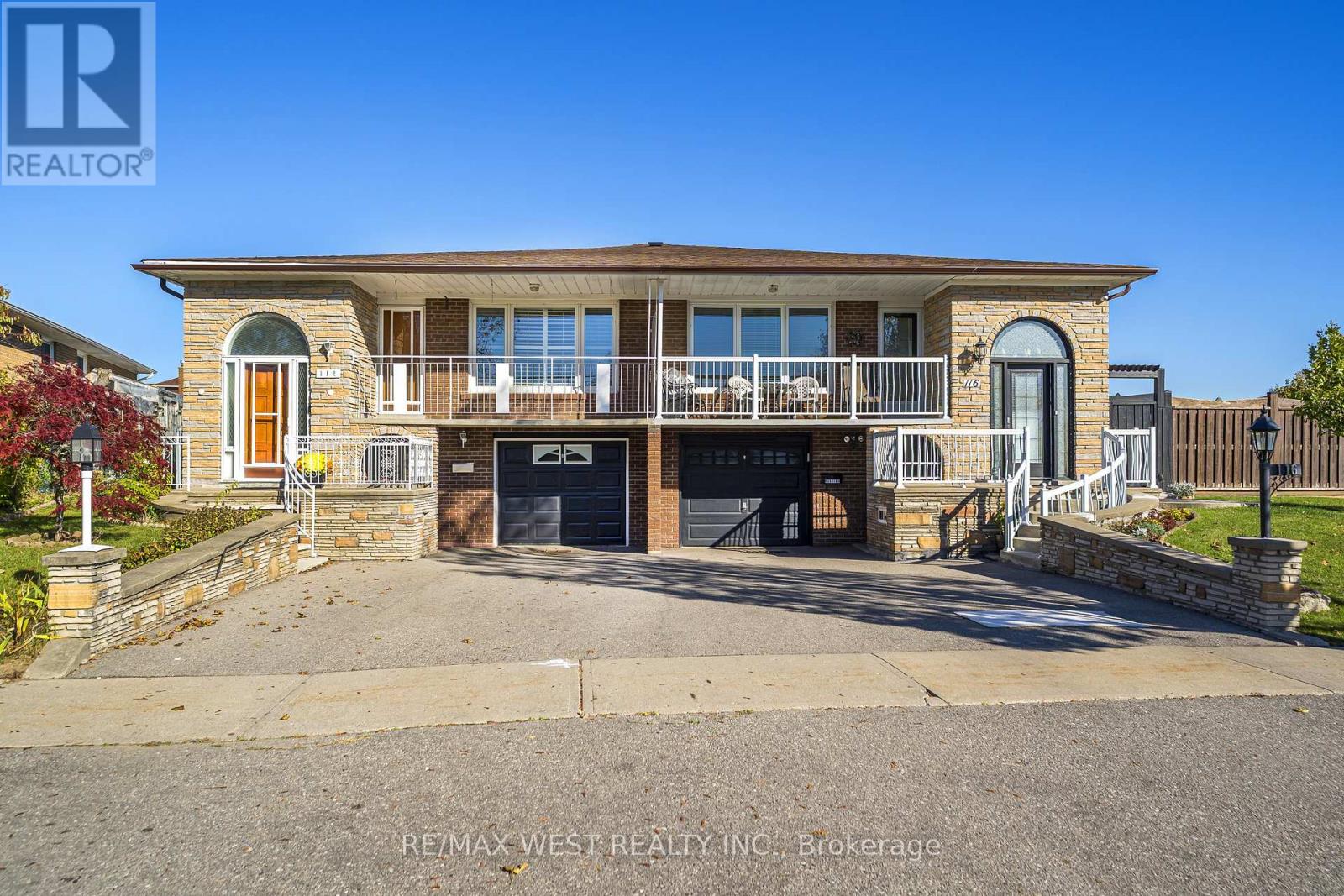 112 Harris Crescent, Vaughan, ON photo 2