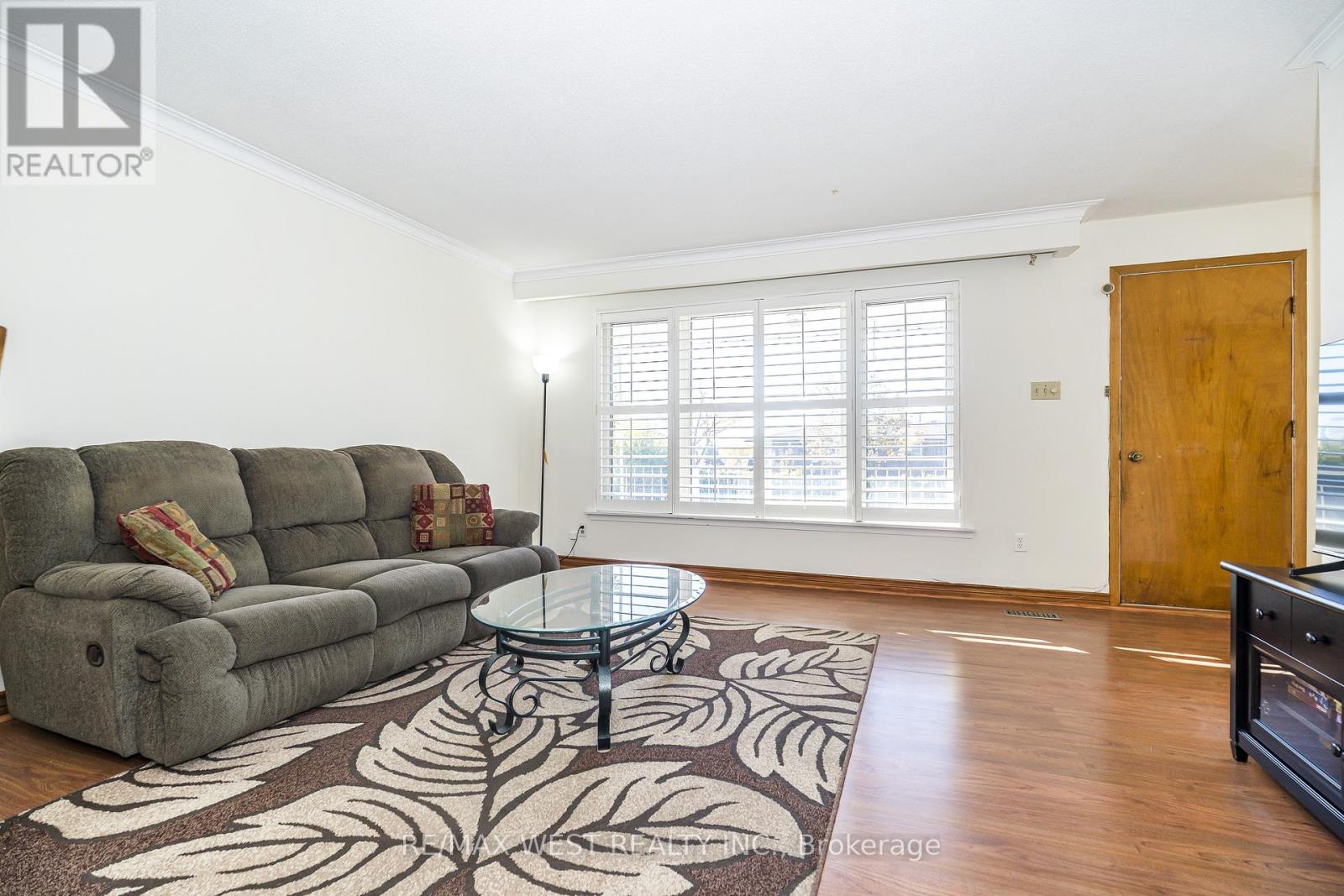 112 Harris Crescent, Vaughan, ON photo 5