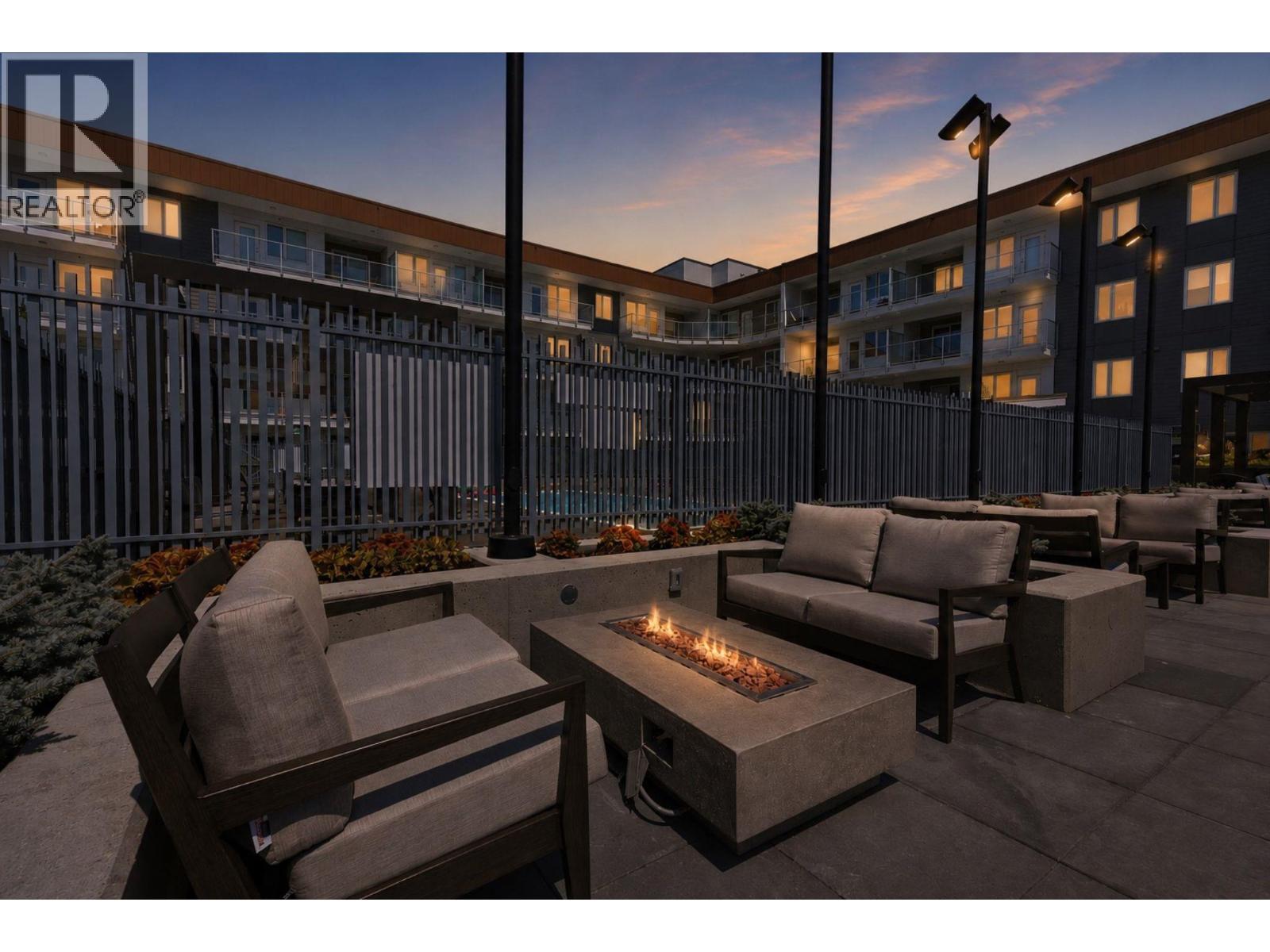 #204 270 Riverside Drive - 5