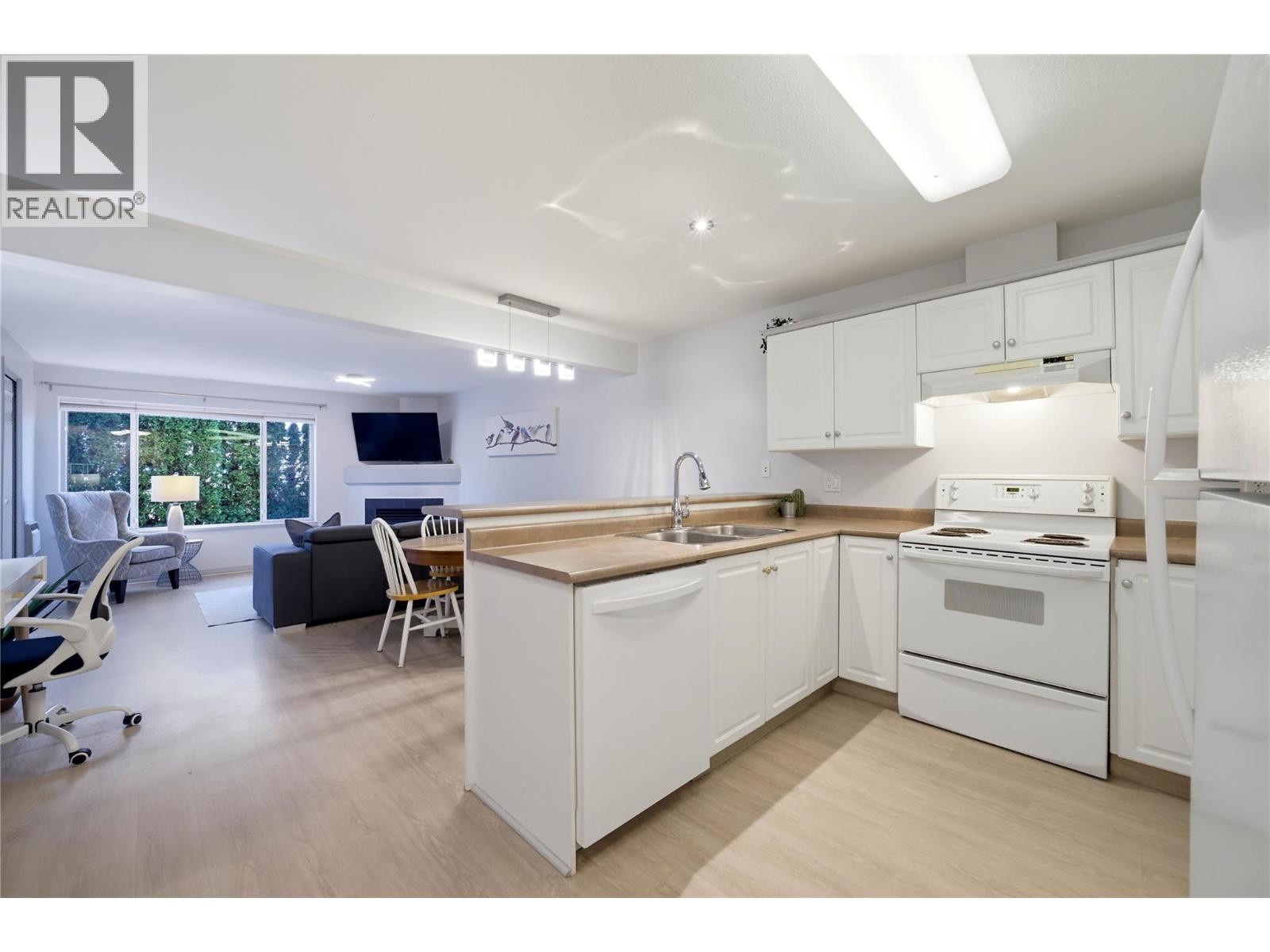#114 1002 Riverside Avenue - 14